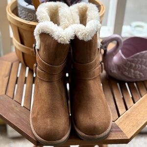 Airwalk fur boots
